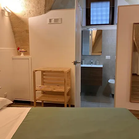 La Stalla شقة غرافينا إن بوليا